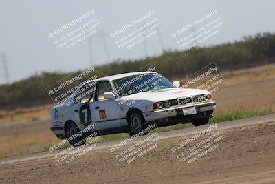 media/Oct-01-2022-24 Hours of Lemons (Sat) [[0fb1f7cfb1]]/1pm (Bus Stop)/